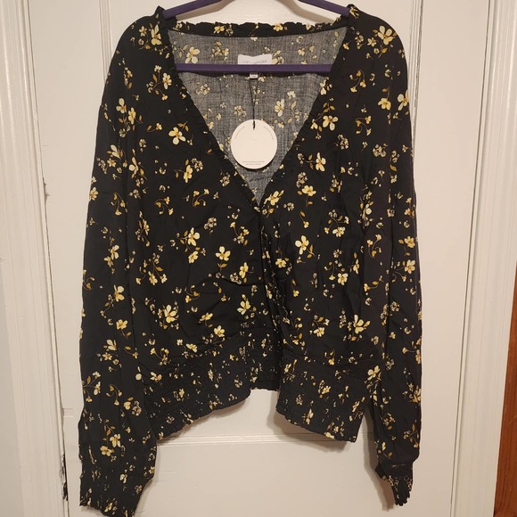 Lost + Wander Champagne Daisy Faux Wrap Top 3X - Picture 1 of 7